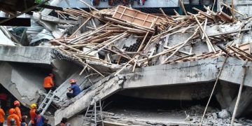 Gedung Tiga Lantai Di Pondok Pesantran Sidoajo Ambruk