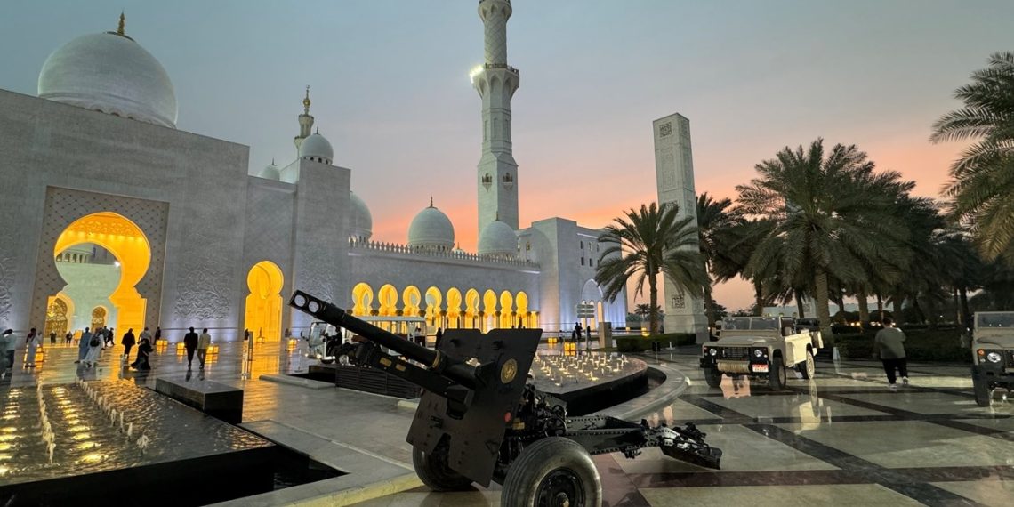 Dentuman “Iftar Cannon”, Tradisi Unik Penanda Waktu Berbuka Puasa