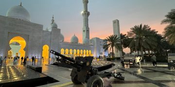 Dentuman “Iftar Cannon”, Tradisi Unik Penanda Waktu Berbuka Puasa